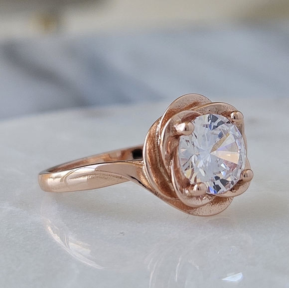 Rose Gold Flower Ring, 925 Sterling Silver with 18k Rose Gold finish - Picture 16 of 16